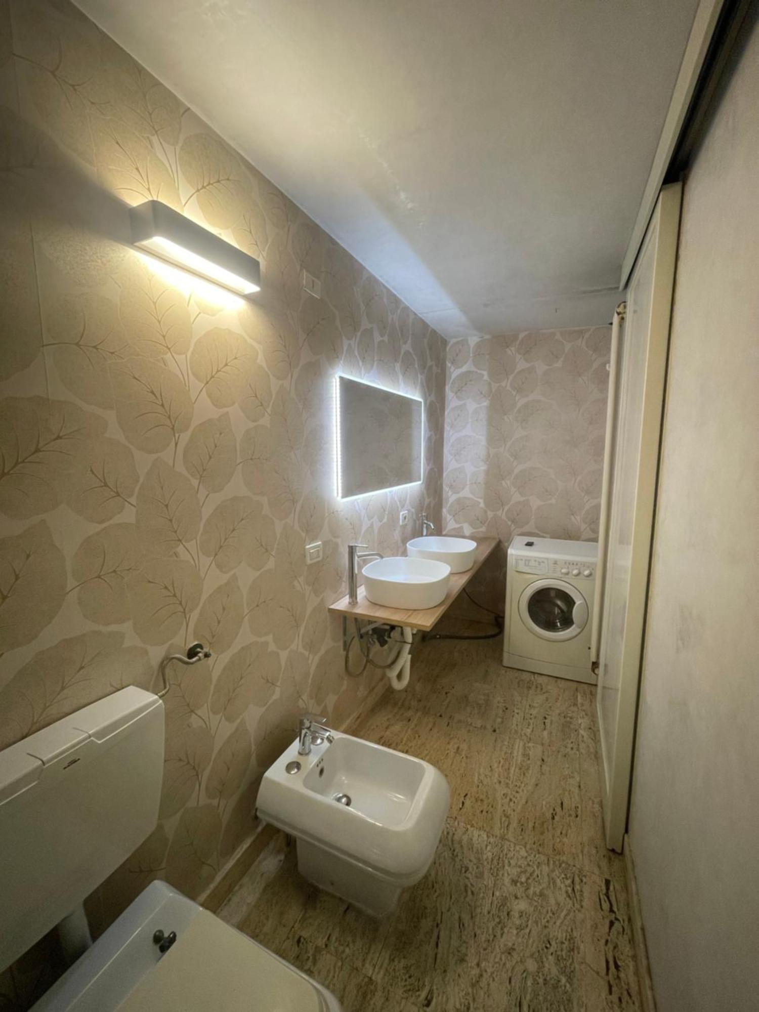 Lhe Sweet Apartment Чезена Екстер'єр фото